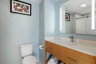Casco Bay Hotel Portland Airport - Maine Mall, an Ascend Collection Hotel - 1