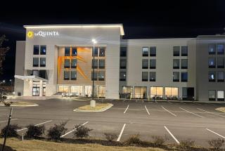 La Quinta Inn & Suites by Wyndham Jackson - 9