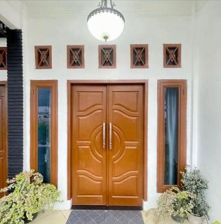 Utama Guest House Kuta Alam - 5