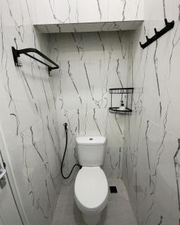 Utama Guest House Kuta Alam - 9