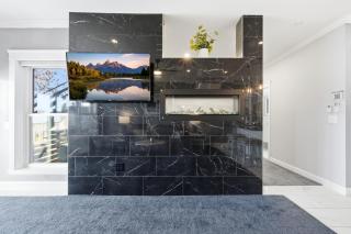 Riverside Retreat Waterfront Guest Suite - 1