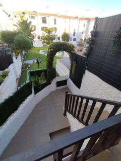 Acogedor adosado con piscina - 2