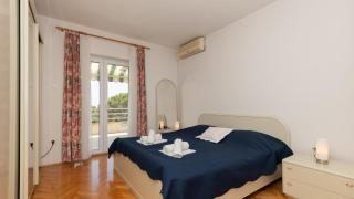 Apartman KAM - Makarska by Villas Guide - 3