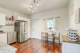 Quiet & Spacious Home Near Downtown - 3