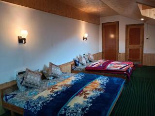 Apple Valley Homestay - 1