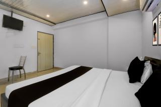 Collection O Saral Bihari Temple Formerly AK Hotels - 3