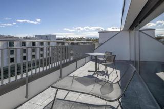 Hilton Geneva Hotel and Conference Centre - 5