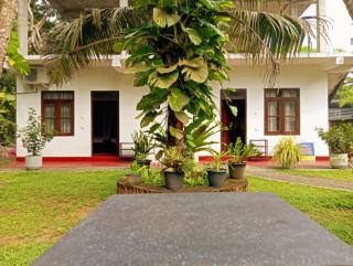 Abhilashi Guest house - 1