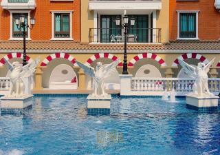 Espana Condo Resort Pattaya luxury room - 7