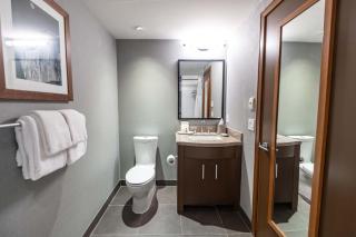 Sutton Place Hotel Revelstoke Mountain Resort - 1