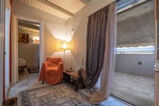 Piraeus Luxe Two Levels Maisonette - 9