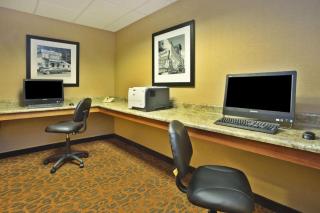 Hampton Inn Anderson - 2