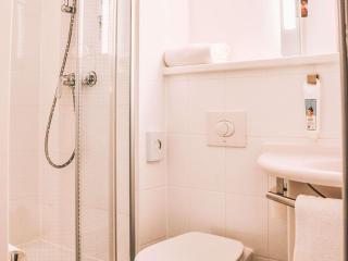 ibis Hotel Frankfurt Airport - 6