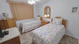 2br White Sands Village condo right at the beach - 4