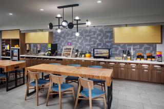 Home2 Suites By Hilton Memphis Downtown - 5