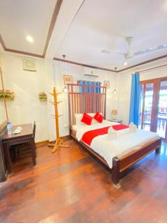 Villa Xiengthong Garden View - 4