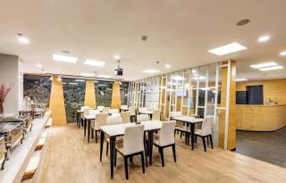 Qiuguo Hotel Beijing 789 Art District - 6