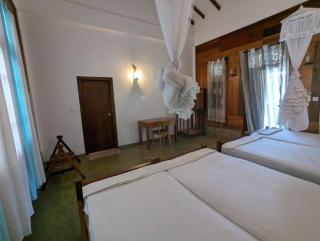 Red Coral Village Kitesurfing School - 3