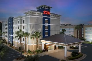 Hampton Inn & Suites Lake City - 8