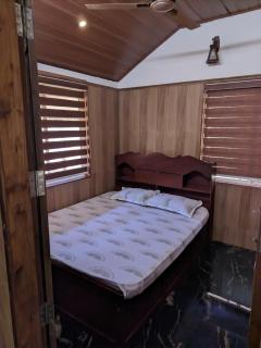 Misty Hills Holidays Homestay - 9