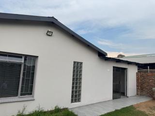 Soliha Guesthouse - 4