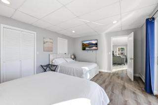 Waterfront Walk Out with Private Terrace - 4