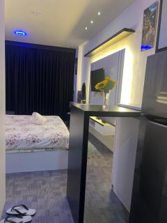 Fave apartment Nagoya Thamrin - 6