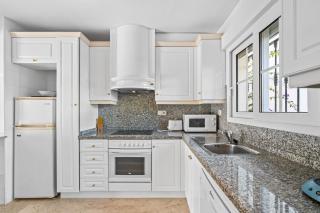 Beautiful House in a quiet area - 4