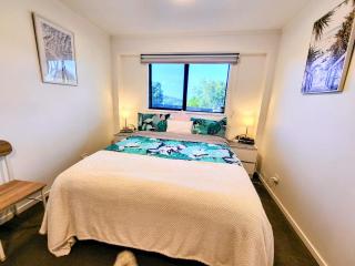 Patio Time on the Blue House Decks in Paihia - 6