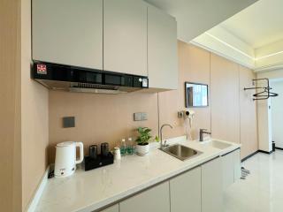 Four Seasons Hotel - 5