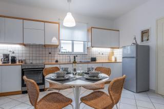 Easy Living City Apartment - 1