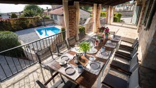 Rustic villa Amyra with pool and grill in Porec - 8