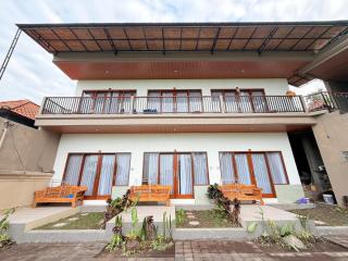 Villa Popolan and Guest House - 3