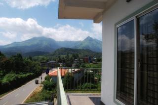 Vista Chembra Service Apartment 20B - 9