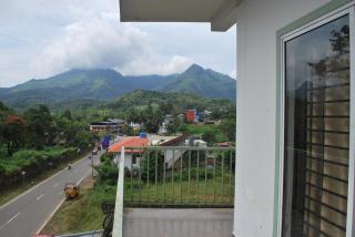 Vista Chembra Service Apartment 20B - 6