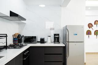 Marina Bay One & Two bedrooms Off Rhapta Road in Westlands with Gym & Swimming Pool - 2