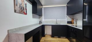 Sleek & Modern Oasis in the Heart of Prahran - 1