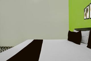 Hotel O by OYO Raj - 2