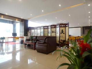 Shell Nanjing City Qixia District Baguazhou Hotel - 9