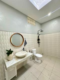 New Mekar Jaya Hotel - 4