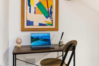 Modern 5B House - Ideal for Contractors & Families - 1