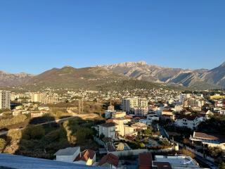 Alula Apartments - 8