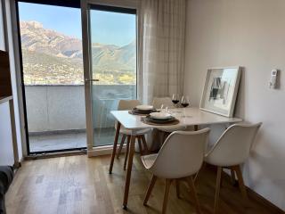 Alula Apartments - Bar - 1