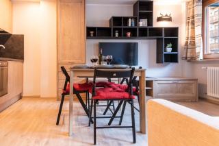 HelloCHALET - The Family Crest - Central Cervinia Apartment with Balcony e Mountain Views - 1