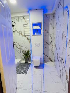 City Hotels & Apartments - 7