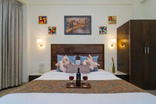 Rose Kasauli by Continental Group Kasauli !! Prime Location ! Restaurant ! Lawn ! Parking - 9