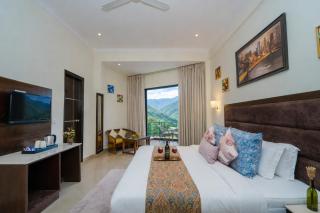 Rose Kasauli by Continental Group Kasauli !! Prime Location ! Restaurant ! Lawn ! Parking - 3