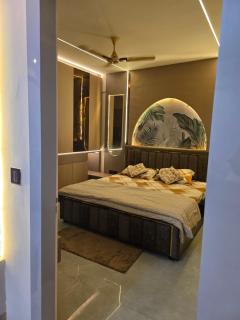 The urban Jungle Oasis - 3