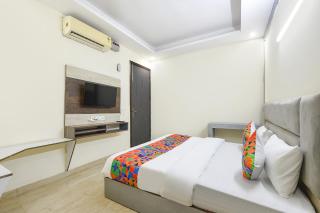 FabHotel Ostan Stayz - 9