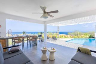 Coral Estate Rentals - 7